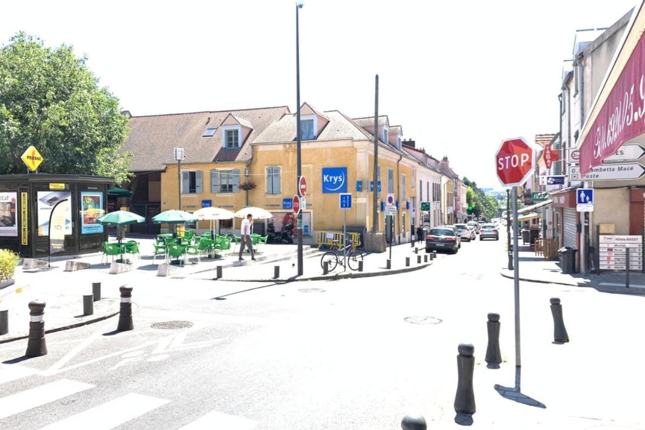 M12 - Le Vieux Massyrer600Morly20 Minnetflixneuf Massy  Exterior foto